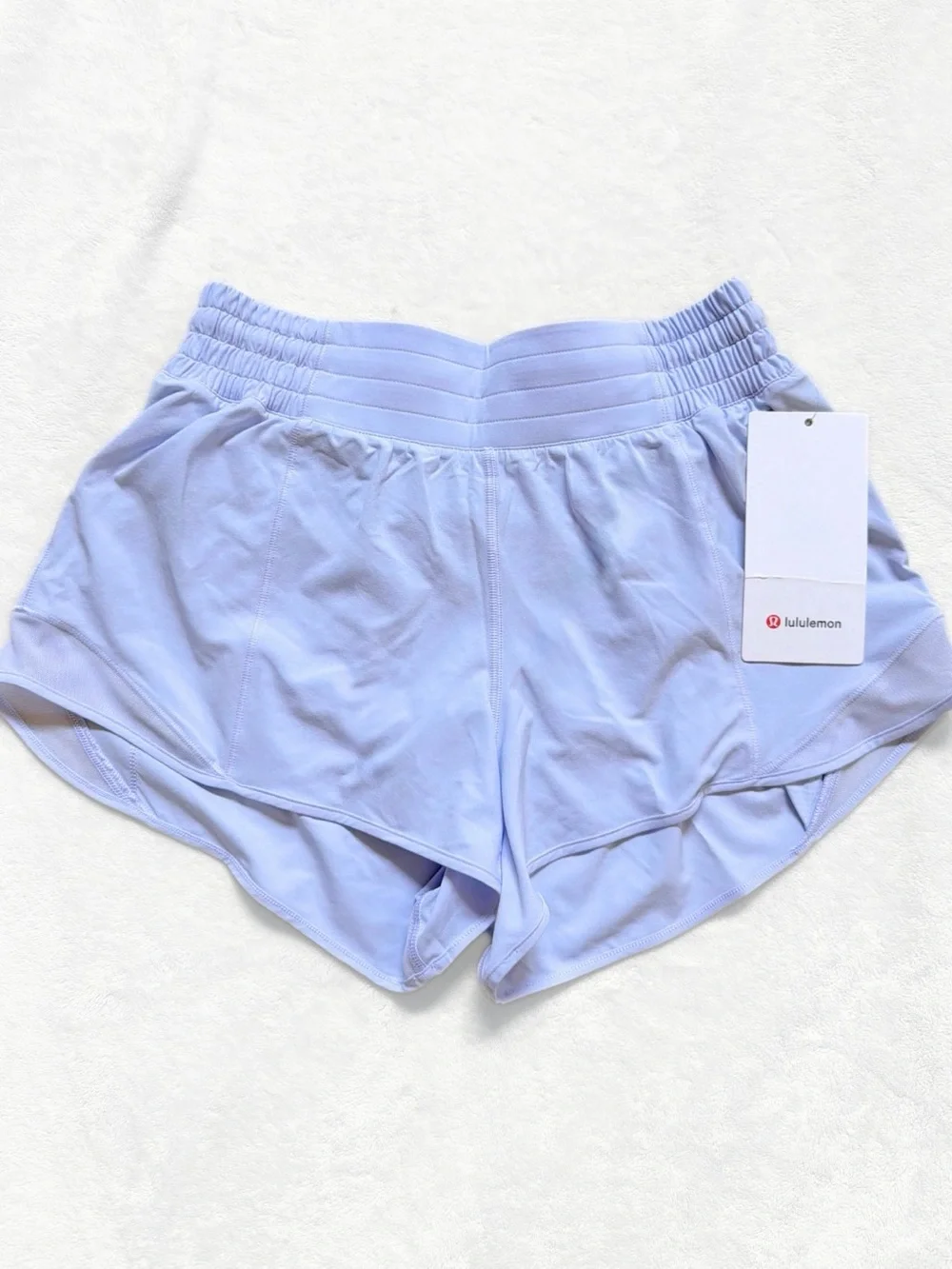 NWT Lululemon Flow Y Bra + Hotty Hot Shorts Set – Serene Blue – Size 6
